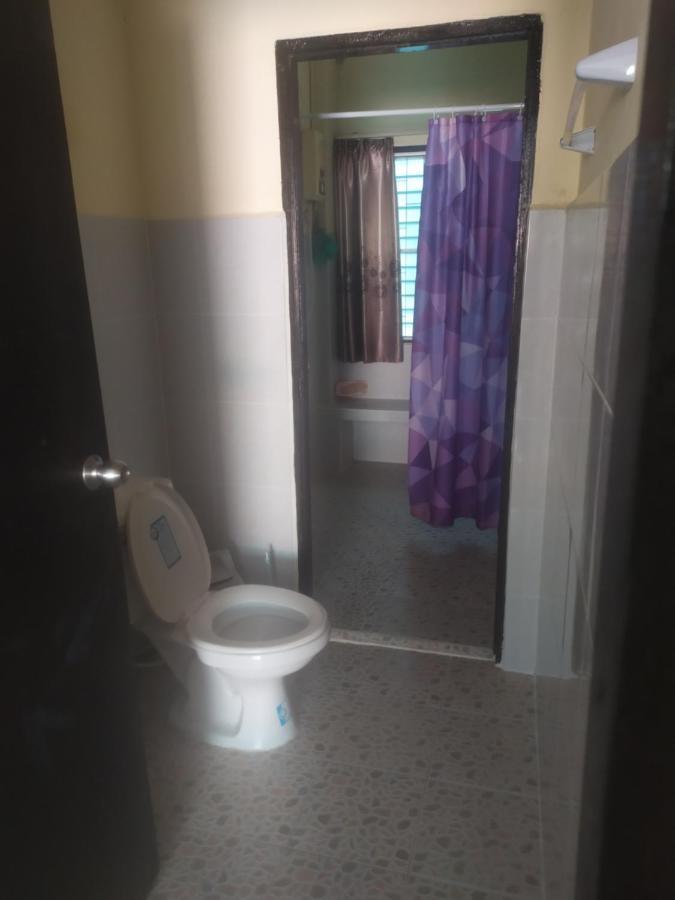 Artem'S Guesthouse Pantai Jomtien Bagian luar foto