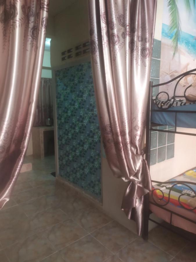 Artem'S Guesthouse Pantai Jomtien Bagian luar foto